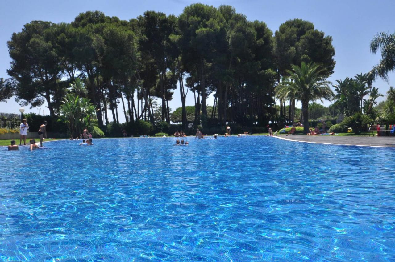 Sol Cambrils Park Litoral - Only Families Villa Buitenkant foto